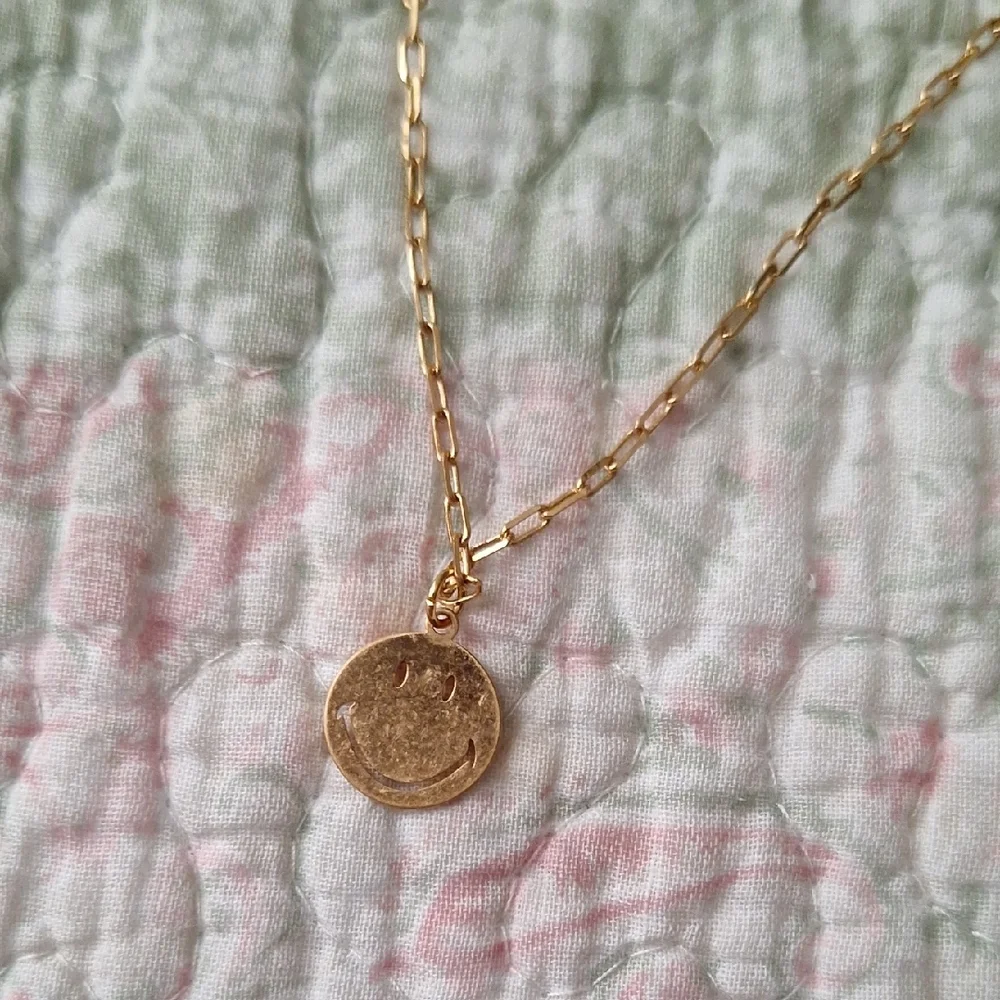 SET of 2 necklaces, Gold and Multicolor Pearl Necklace Set - Picture 7 of 8